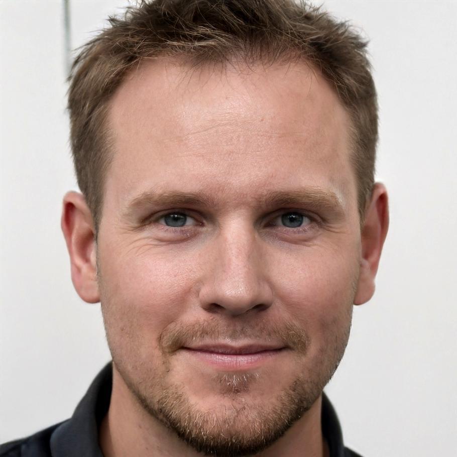 Dr. Lennart Fischbach, Corporate Finance Director